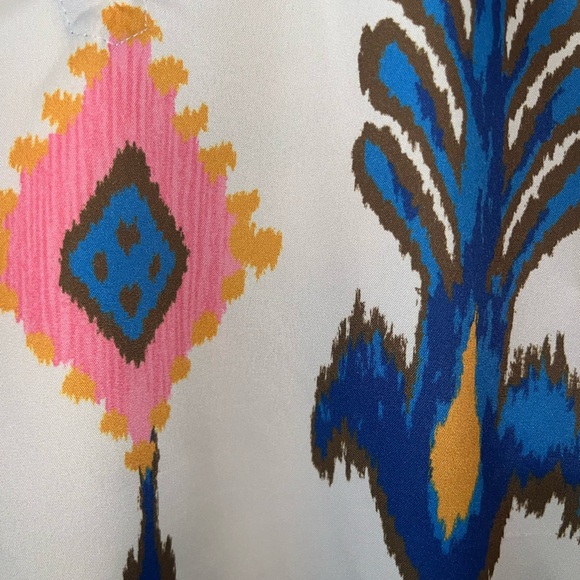 Women's Multicolor Patterned Top - Picture 3 of 4